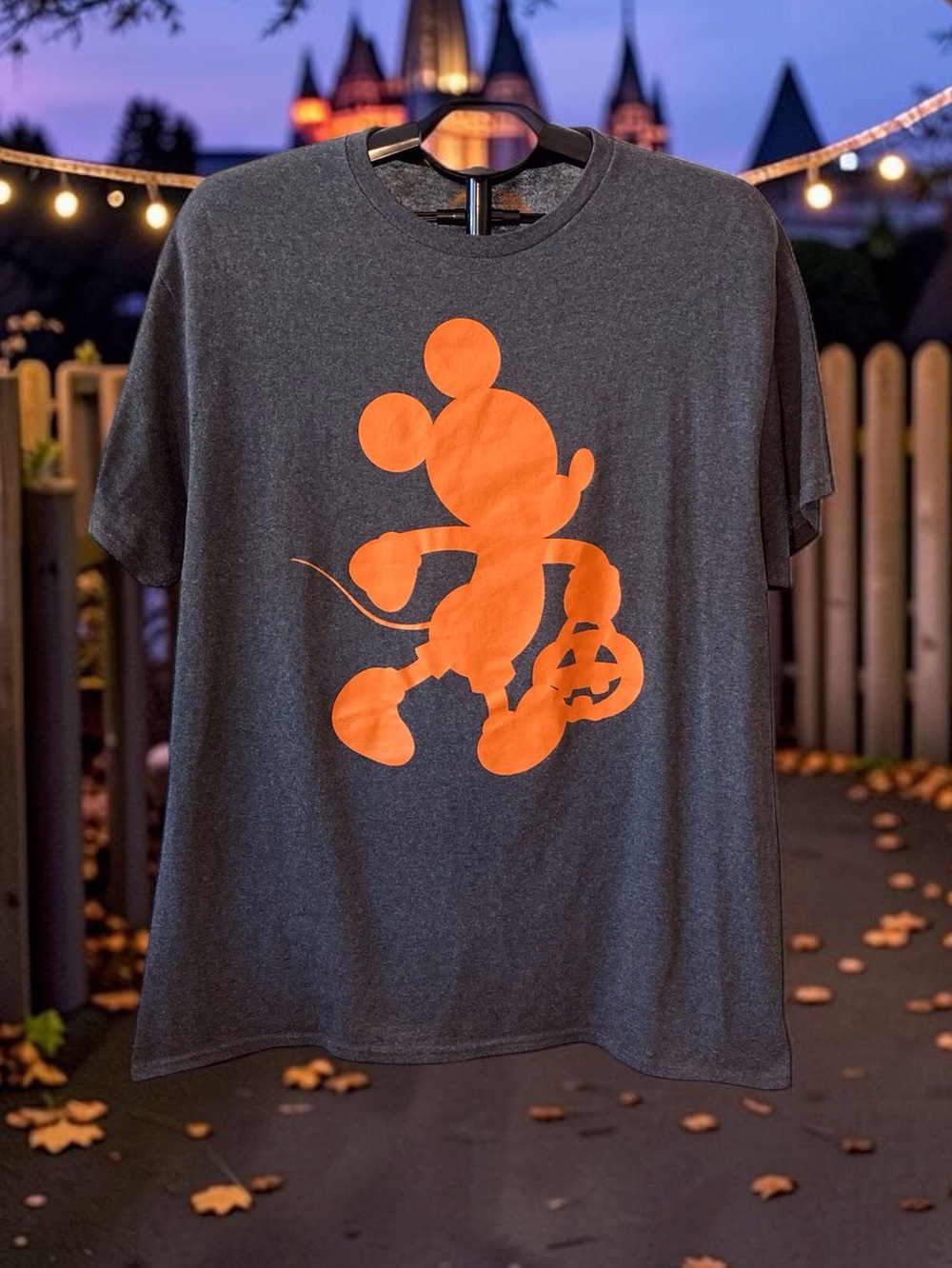 Disney Mickey Mouse Halloween Graphic Tee Large Orange Pumpkin